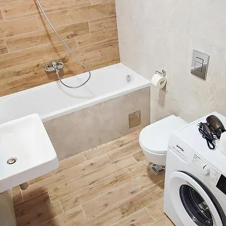 Filinhome Gunduliceva 6 Апартаменты *